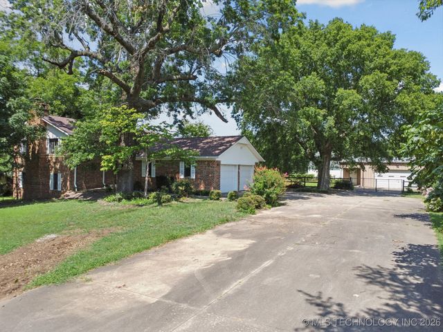 1181 Deer Creek, Pryor, OK 74361