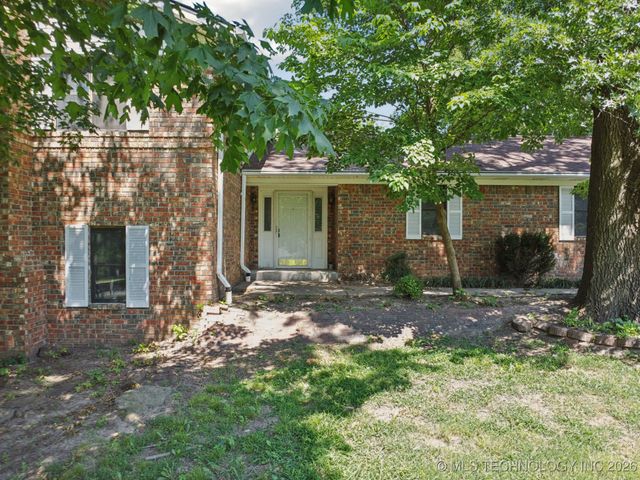 1181 Deer Creek, Pryor, OK 74361