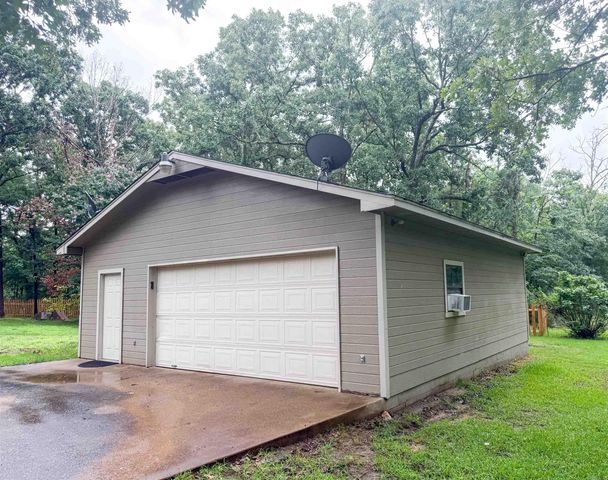 5711 Red Bud Lane, Little Rock, AR 72210