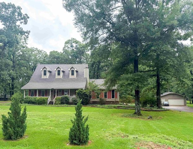 5711 Red Bud Lane, Little Rock, AR 72210