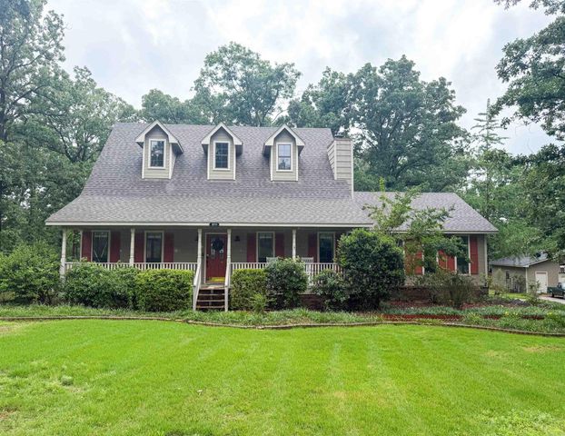 5711 Red Bud Lane, Little Rock, AR 72210