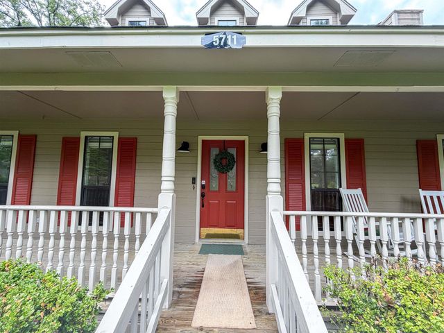 5711 Red Bud Lane, Little Rock, AR 72210