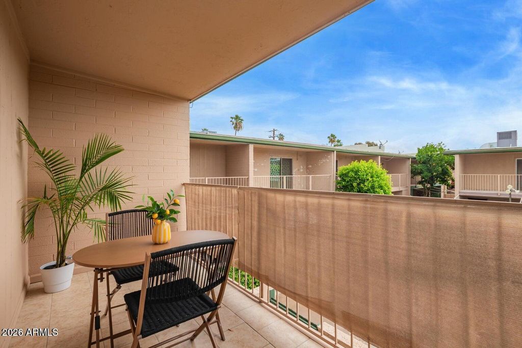 Image 18 of property listing at 6565 N 19 Avenue 45, Phoenix, AZ 85015