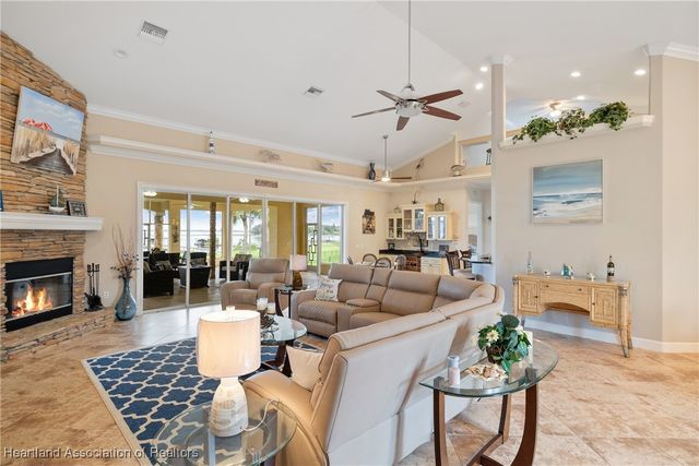 167 South Bear Pointe Drive, Lake Placid, FL 33852