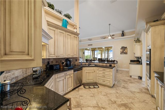 167 South Bear Pointe Drive, Lake Placid, FL 33852