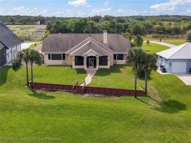 167 South Bear Pointe Drive, Lake Placid, FL 33852