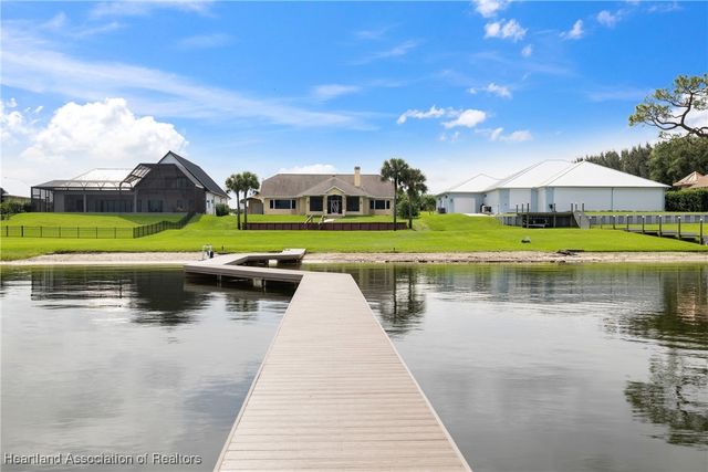 167 South Bear Pointe Drive, Lake Placid, FL 33852