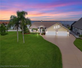 167 South Bear Pointe Drive, Lake Placid, FL 33852