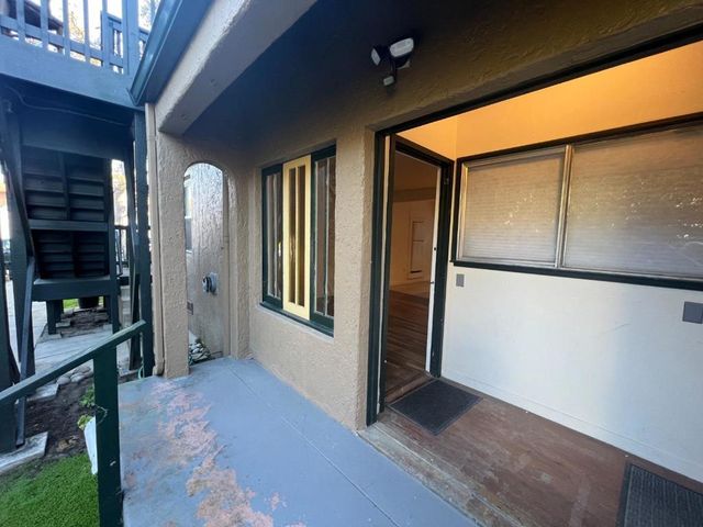 160 Monterey Avenue, Pacific Grove, CA 93950