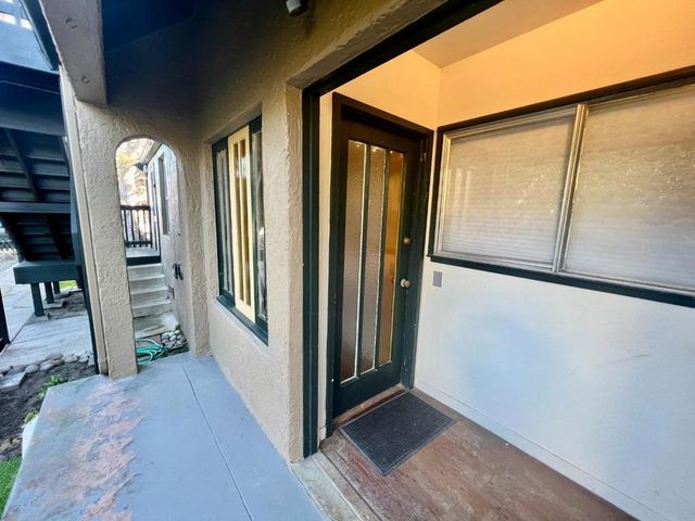 160 Monterey Avenue, Pacific Grove, CA 93950