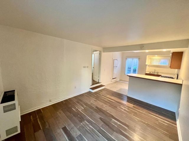 160 Monterey Avenue, Pacific Grove, CA 93950