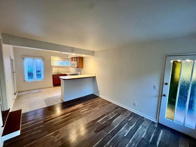 160 Monterey Avenue, Pacific Grove, CA 93950