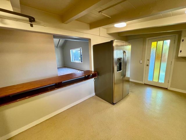 160 Monterey Avenue, Pacific Grove, CA 93950