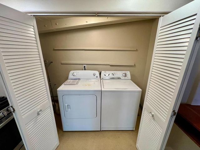 160 Monterey Avenue, Pacific Grove, CA 93950