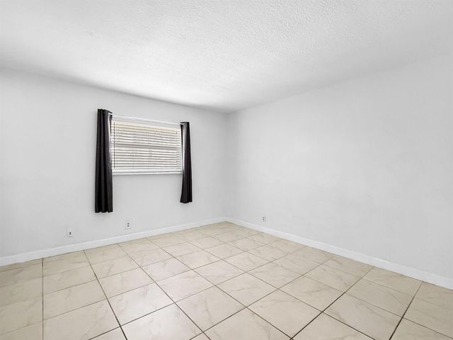2607 NE 8th Avenue 29, Wilton Manors, FL 33334