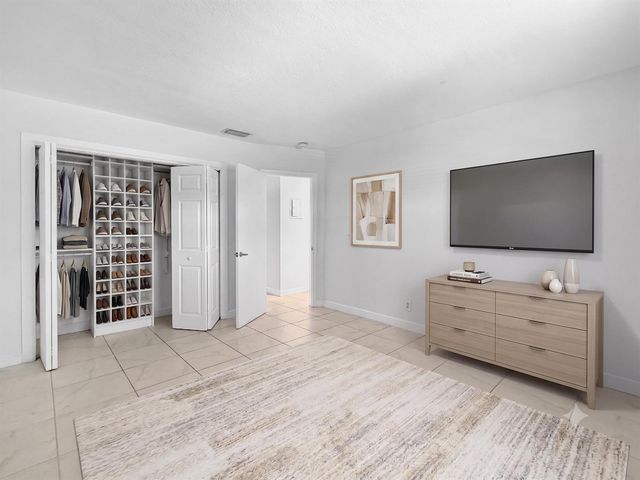 2607 NE 8th Avenue 29, Wilton Manors, FL 33334