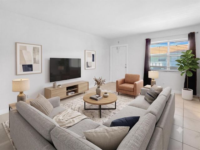 2607 NE 8th Avenue 29, Wilton Manors, FL 33334