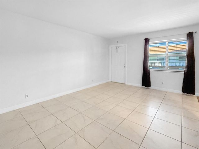 2607 NE 8th Avenue 29, Wilton Manors, FL 33334