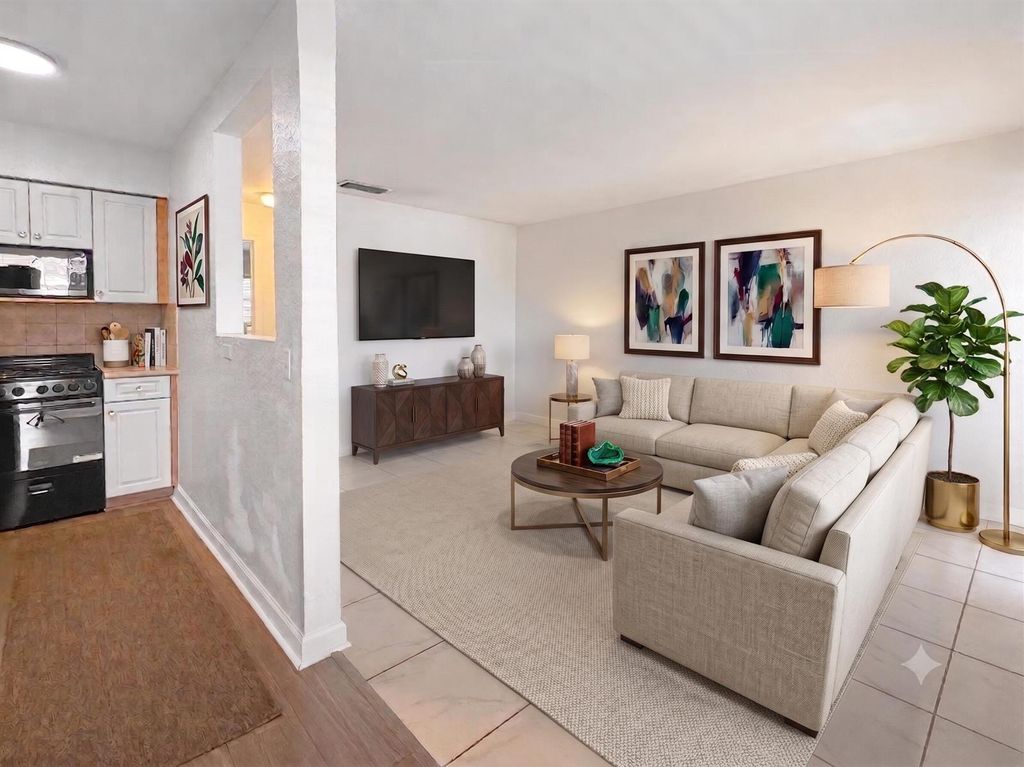 2607 NE 8th Avenue 29, Wilton Manors, FL 33334