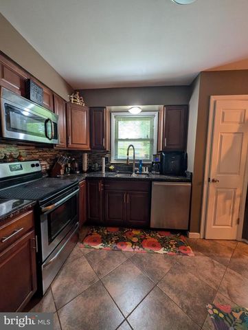 10028 DUBARRY ST, Glenn Dale, MD 20769