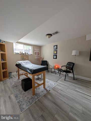10028 DUBARRY ST, Glenn Dale, MD 20769