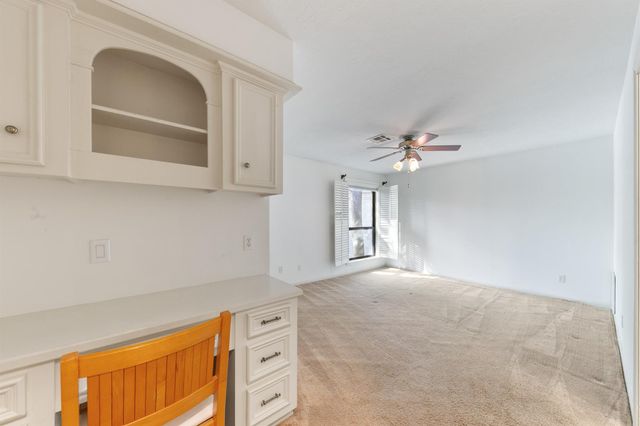 11818 Castle Ridge Drive, Houston, TX 77077