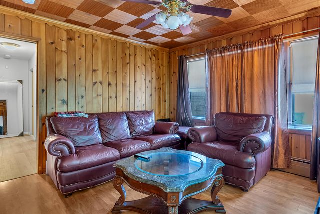 5550 Jefferson Place, Merrillville, IN 46410