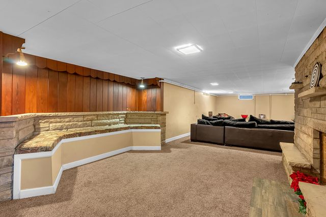 5550 Jefferson Place, Merrillville, IN 46410