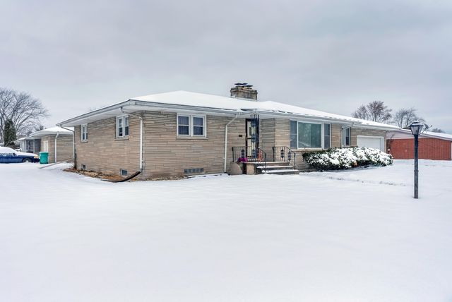 5550 Jefferson Place, Merrillville, IN 46410