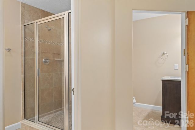 142 Country Club Drive, Waynesville, NC 28786