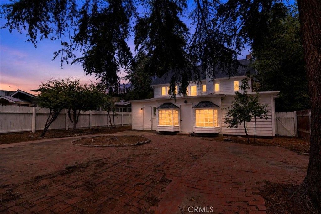 Image 25 of property listing at 691 N Euclid, Upland, CA 91786