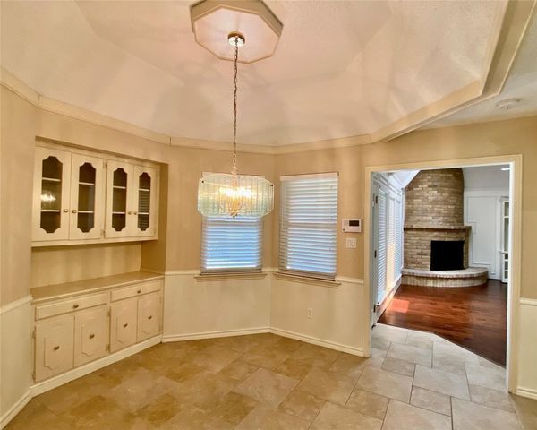 909 Hillsdale Drive, Richardson, TX 75081