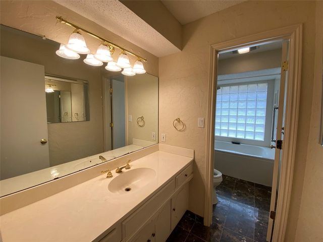 909 Hillsdale Drive, Richardson, TX 75081