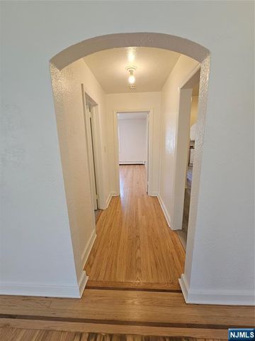 75 E Fort Lee Road 1, Bogota, NJ 07603
