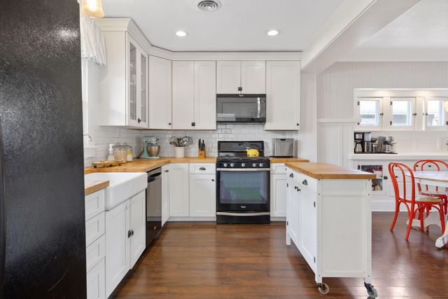 533 S E Street, Exeter, CA 93221