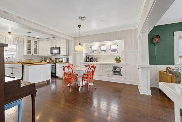 533 S E Street, Exeter, CA 93221