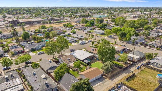 533 S E Street, Exeter, CA 93221