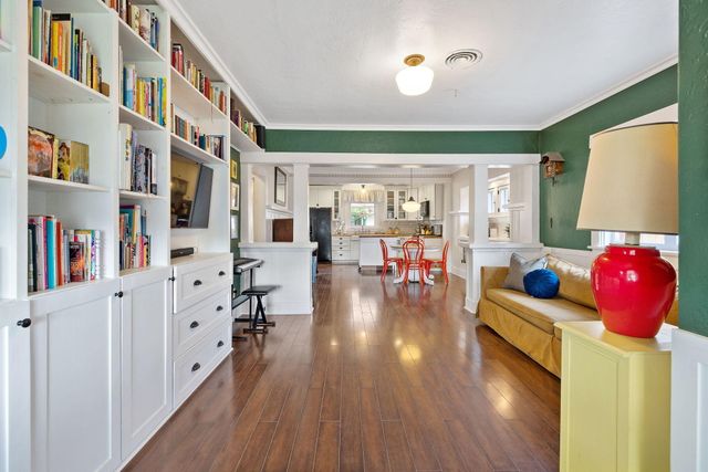 533 S E Street, Exeter, CA 93221