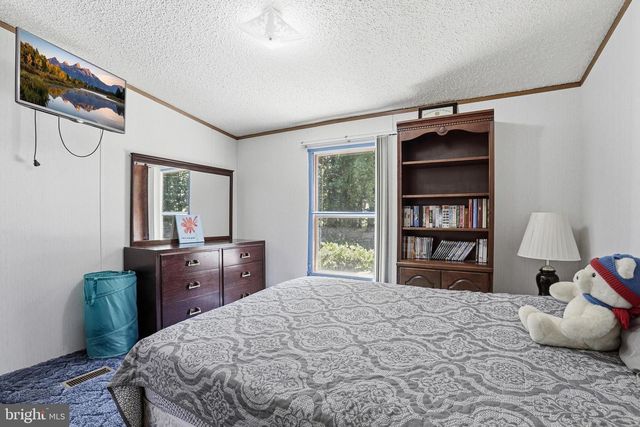 2094 KELSEY CT, King George, VA 22485
