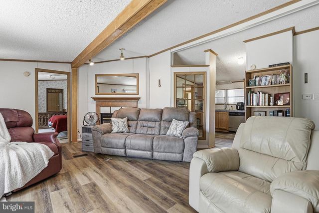 2094 KELSEY CT, King George, VA 22485
