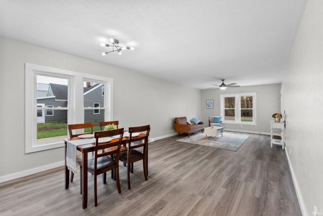 8930 E Crow Road, Syracuse, IN 46567