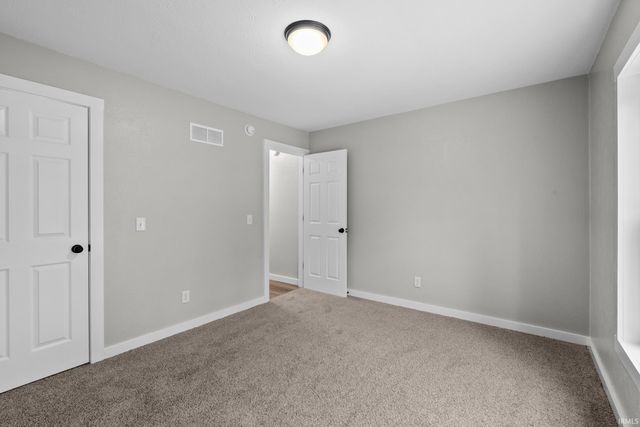 8930 E Crow Road, Syracuse, IN 46567