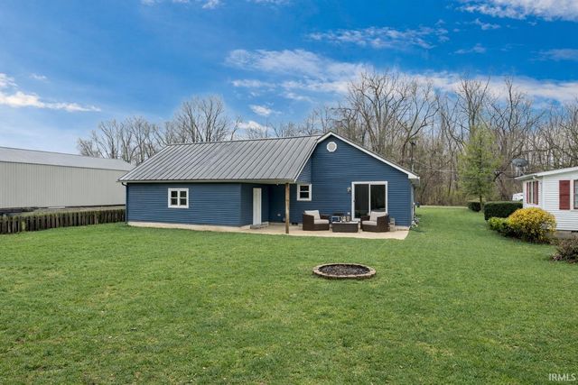 8930 E Crow Road, Syracuse, IN 46567