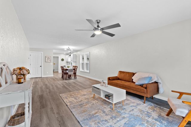 8930 E Crow Road, Syracuse, IN 46567
