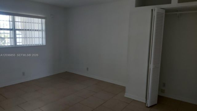 7897 Golf Cir Drive 306, Margate, FL 33063