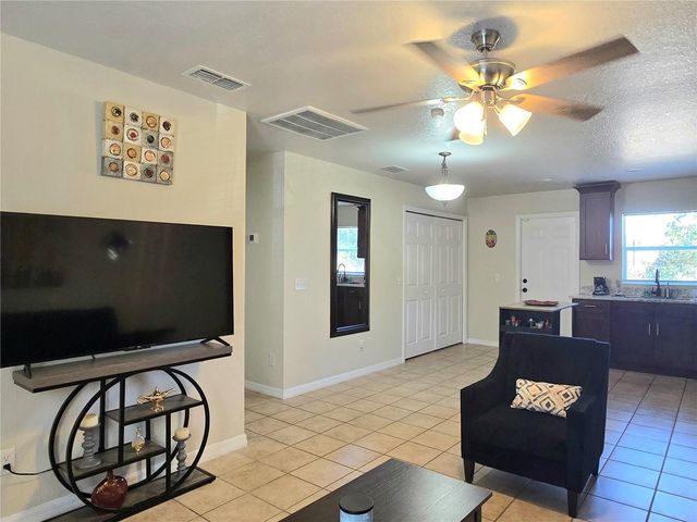 128 WOODLAWN AVENUE, Lake Wales, FL 33859