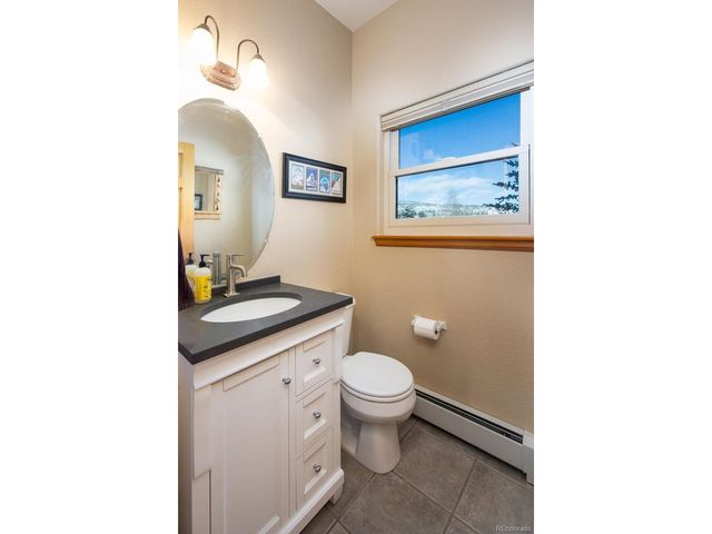 100 Mountain Vista Ln, Silverthorne, CO 80498