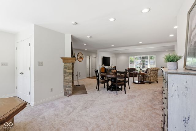 9605 Lincoln Boulevard, Carmel, IN 46280