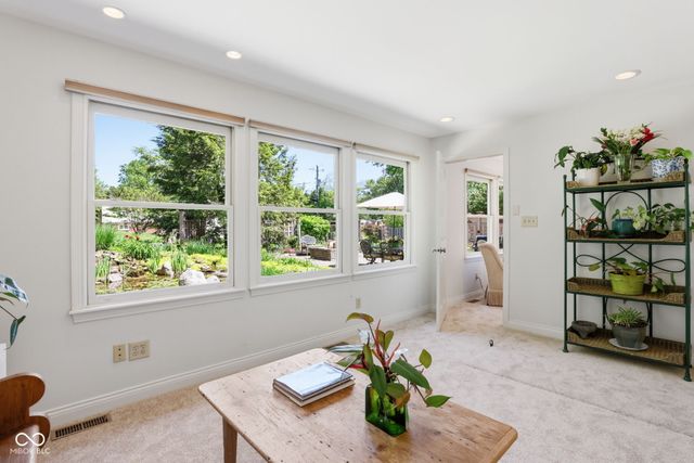 9605 Lincoln Boulevard, Carmel, IN 46280