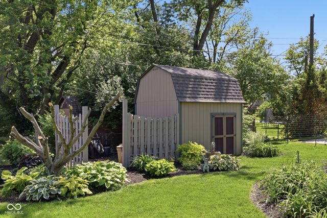 9605 Lincoln Boulevard, Carmel, IN 46280